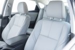 Picture of 2018 Toyota Avalon Limited Front Seats in Light Gray