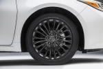 Picture of 2018 Toyota Avalon Touring Rim