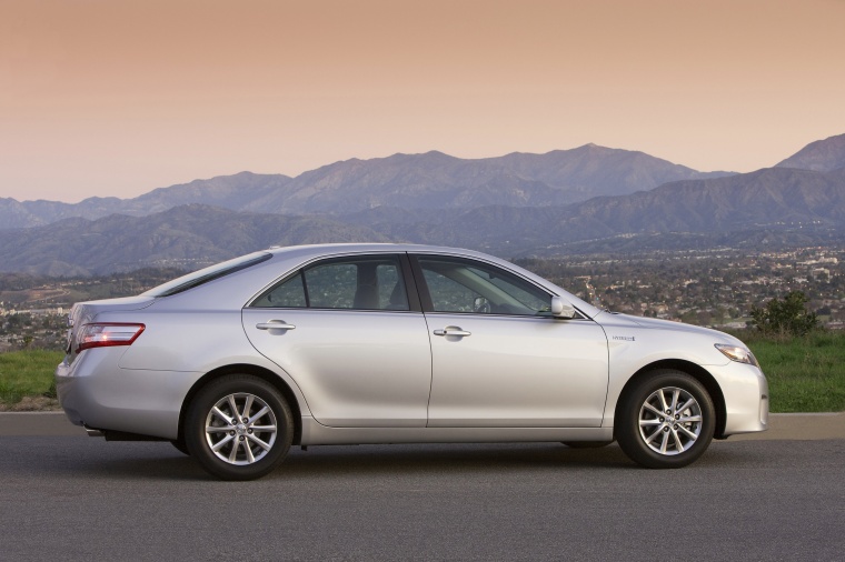 2010 Toyota Camry Hybrid Picture