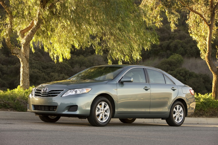 2010 Toyota Camry LE Picture