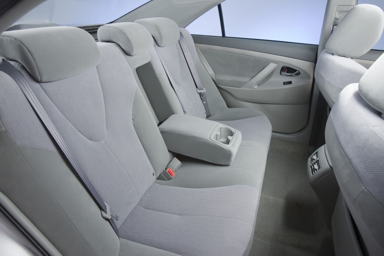 2011 Toyota Camry Hybrid Rear Seats Picture