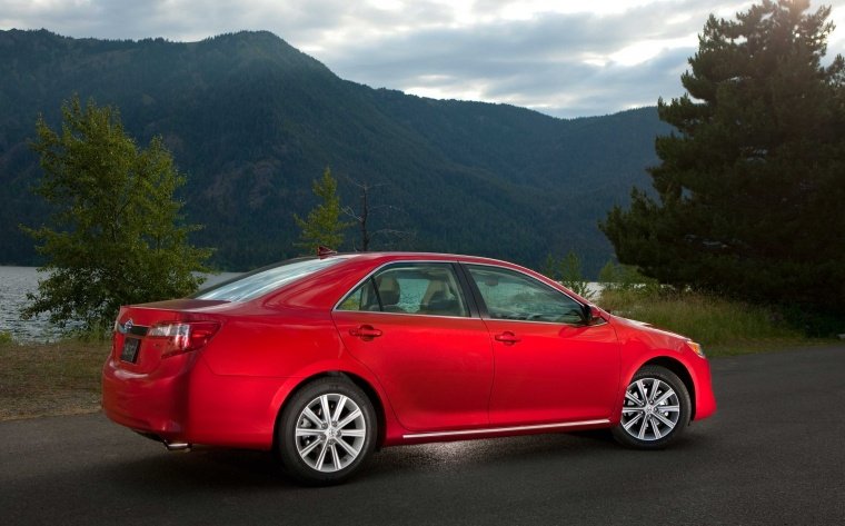 2012 Toyota Camry XLE Picture