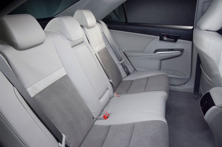 2012 Toyota Camry Hybrid XLE Rear Seats Picture