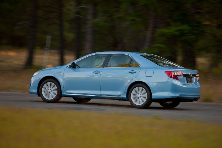 2012 Toyota Camry Hybrid XLE Picture