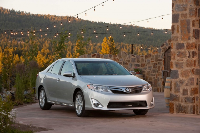 2012 Toyota Camry XLE Picture