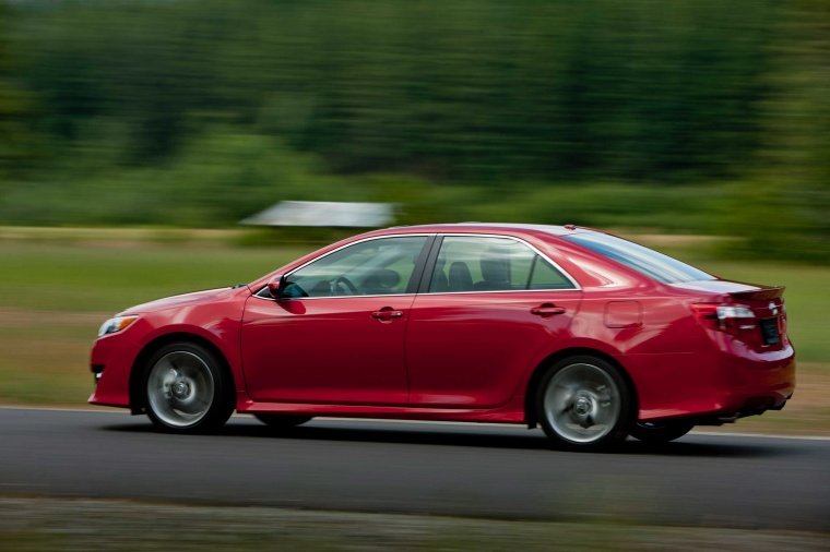 2013 Toyota Camry SE Picture