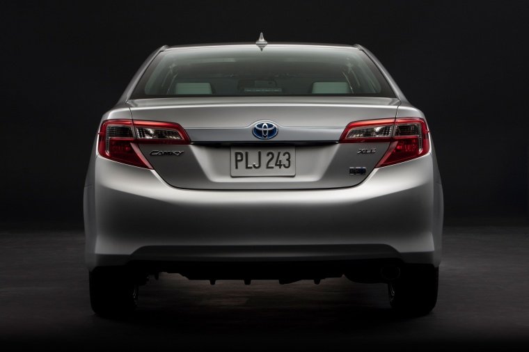 2013 Toyota Camry Hybrid XLE Picture