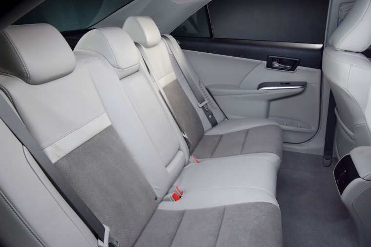 2013 Toyota Camry Hybrid XLE Rear Seats Picture