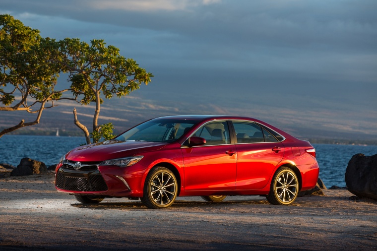 2015 Toyota Camry XSE Picture