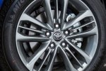 Picture of 2017 Toyota Camry Hybrid SE Rim