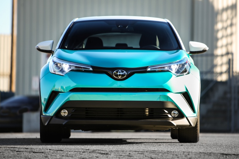 2018 Toyota C-HR Picture