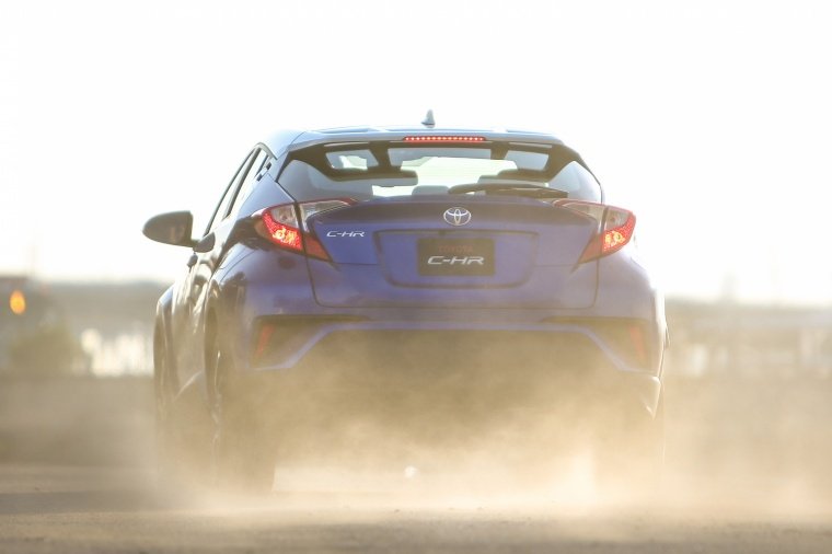 2018 Toyota C-HR Picture