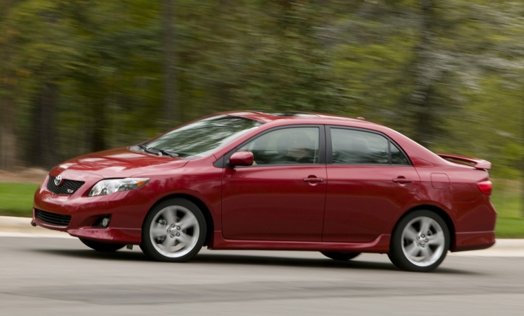 2010 Toyota Corolla XRS Picture