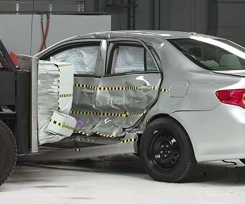 2011 Toyota Corolla IIHS Side Impact Crash Test Picture