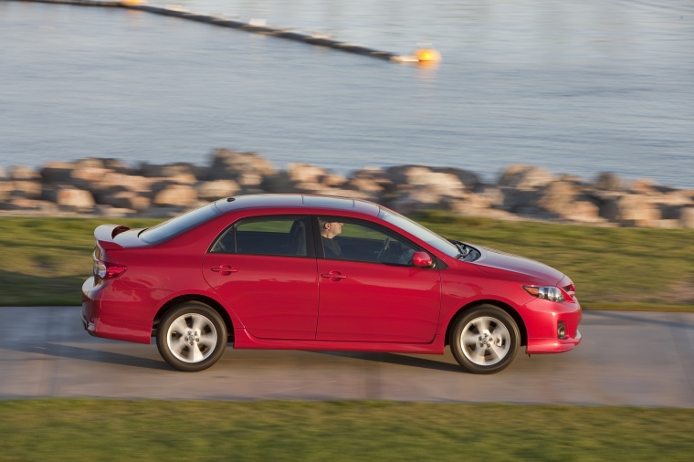 2013 Toyota Corolla S Picture