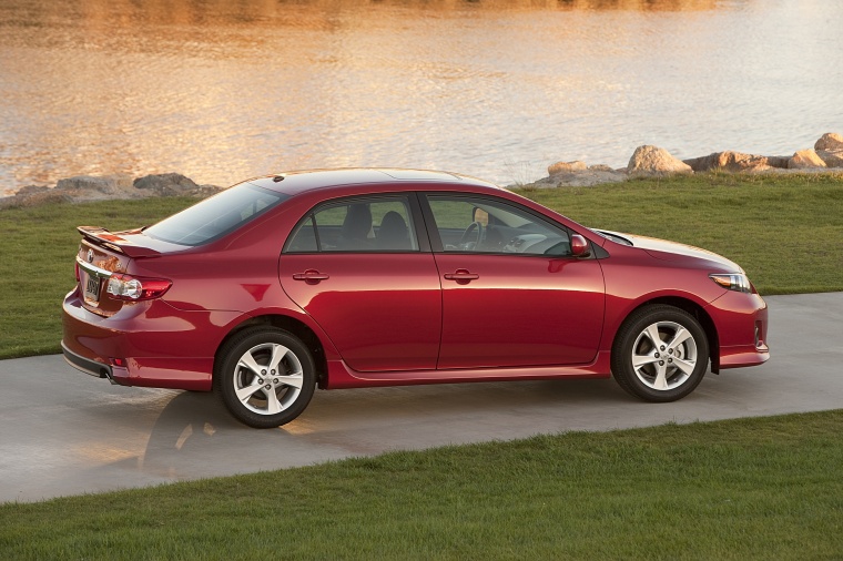 2013 Toyota Corolla S Picture