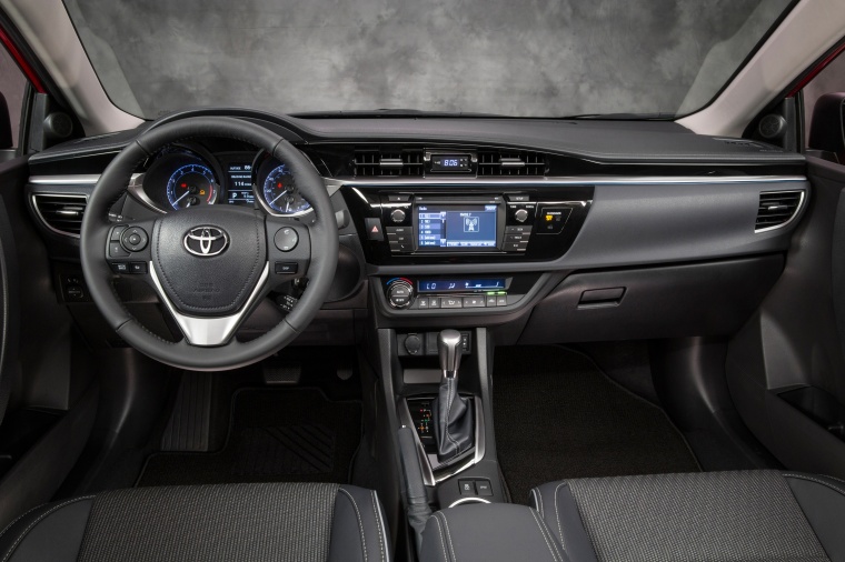 2014 Toyota Corolla S Premium Cockpit Picture