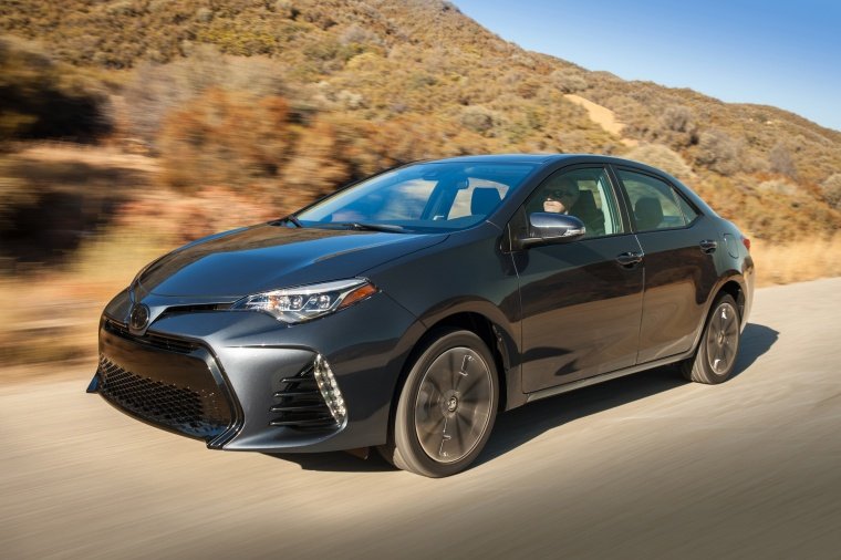 2017 Toyota Corolla XSE Picture