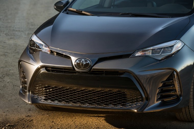 2017 Toyota Corolla XSE Front Fascia Picture