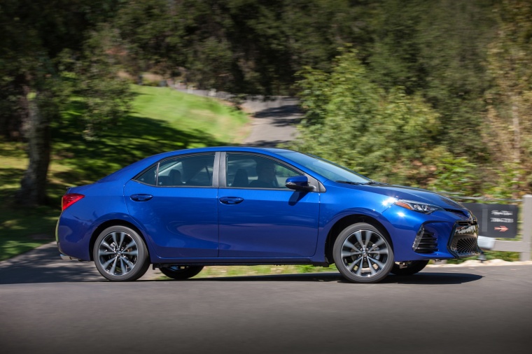 2017 Toyota Corolla SE Picture