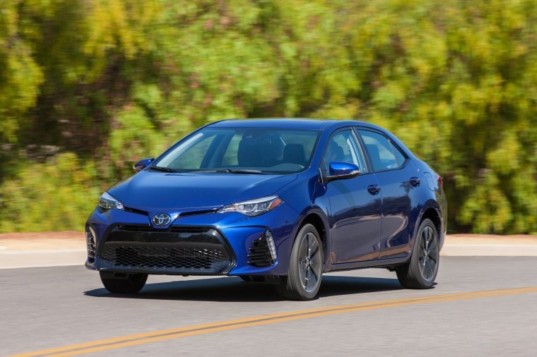 2017 Toyota Corolla SE Picture