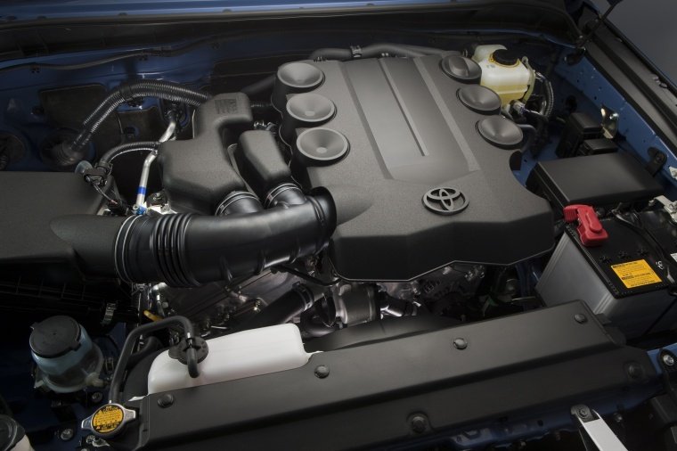 2011 Toyota FJ Cruiser 3.5L V6 Engine Picture