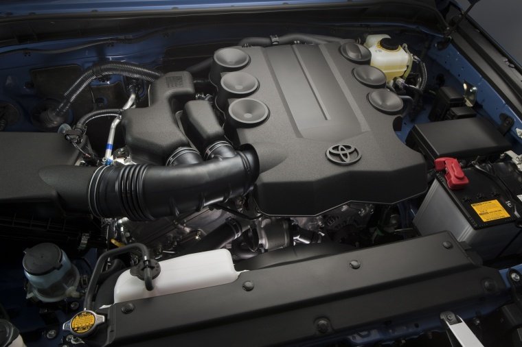 2012 Toyota FJ Cruiser 3.5L V6 Engine Picture