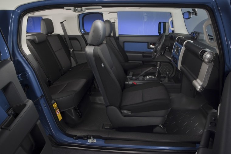2013 Toyota FJ Cruiser Interior Picture