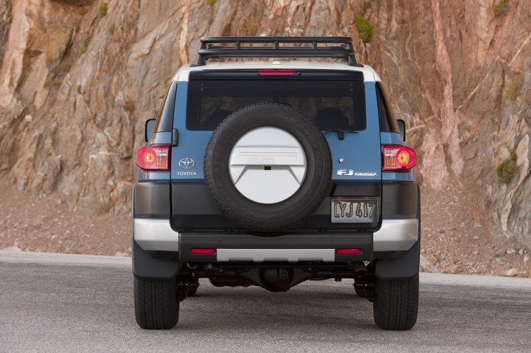 2014 Toyota FJ Cruiser Picture