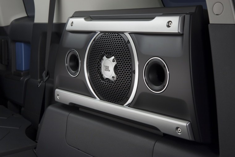 2014 Toyota FJ Cruiser Door Panel Picture