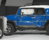 2014 Toyota FJ Cruiser IIHS Side Impact Crash Test Picture