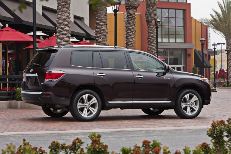 2012 Toyota Highlander Limited V6 Picture