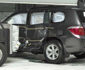 2012 Toyota Highlander Hybrid IIHS Side Impact Crash Test Picture