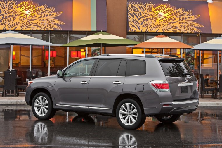 2013 Toyota Highlander Hybrid Picture