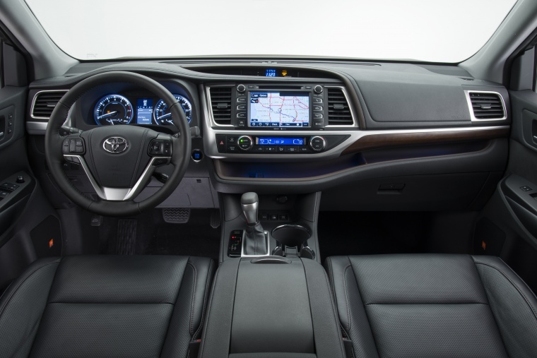 2014 Toyota Highlander Limited AWD Cockpit Picture