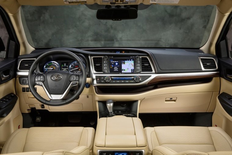 2015 Toyota Highlander Hybrid Limited AWD Cockpit Picture