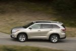 Picture of 2015 Toyota Highlander Limited in Creme Brulee Mica