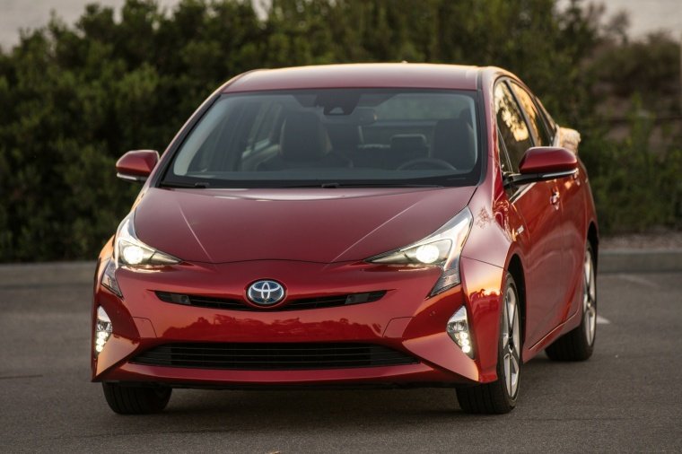2016 Toyota Prius Four Picture
