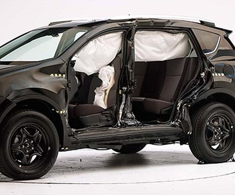 2013 Toyota RAV4 IIHS Side Impact Crash Test Picture