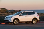 Picture of 2016 Toyota RAV4 Hybrid XLE AWD in Super White