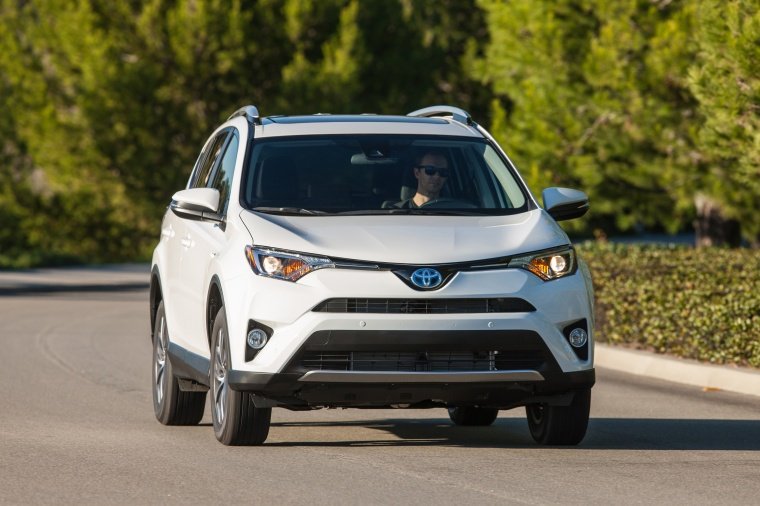 2017 Toyota RAV4 Hybrid XLE AWD Picture