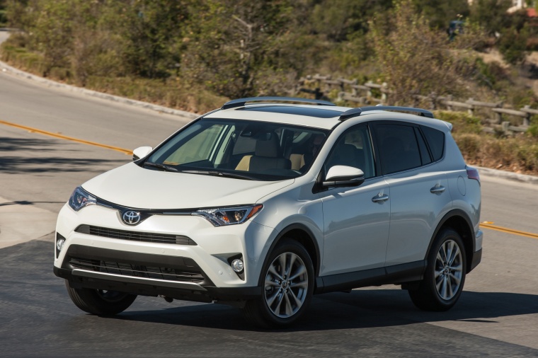 2017 Toyota RAV4 Hybrid XLE AWD Picture