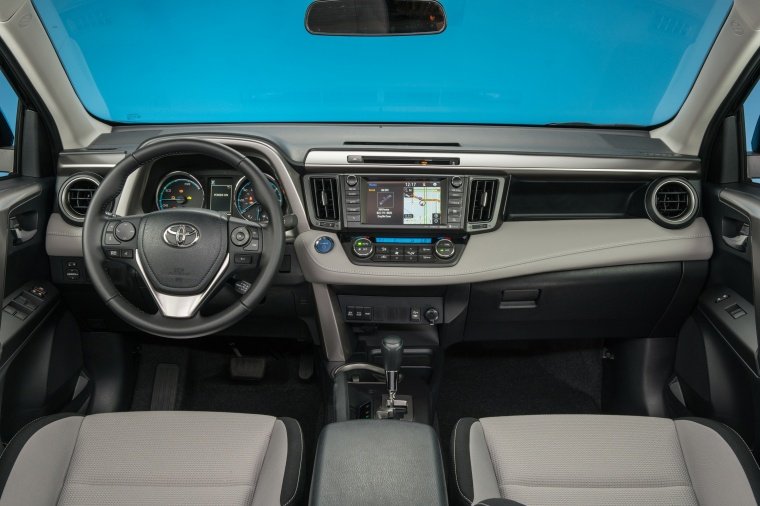 2017 Toyota RAV4 Hybrid XLE AWD Cockpit Picture
