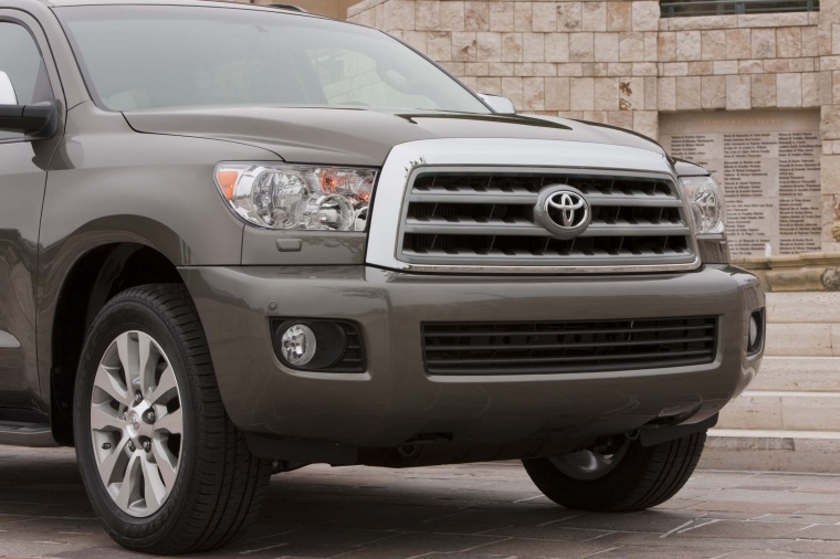 2011 Toyota Sequoia Front Facia Picture