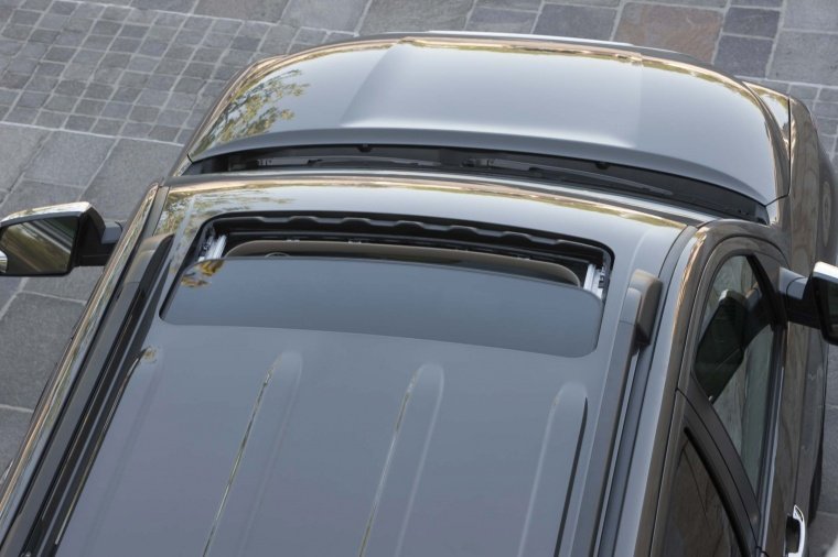 2014 Toyota Sequoia Sunroof Picture
