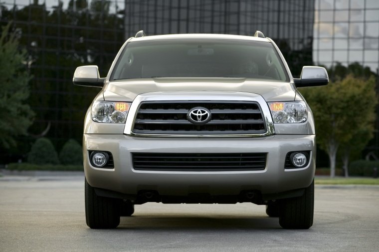 2015 Toyota Sequoia Picture