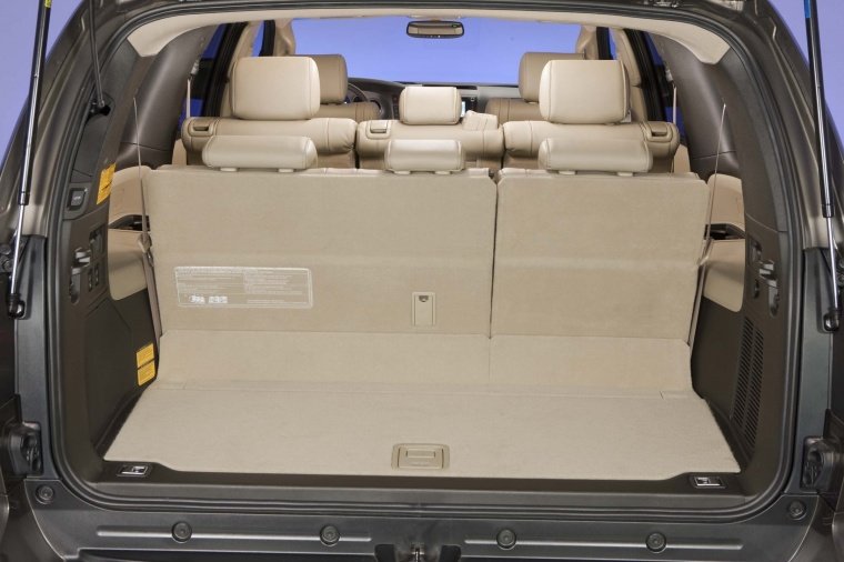 2015 Toyota Sequoia Trunk Picture