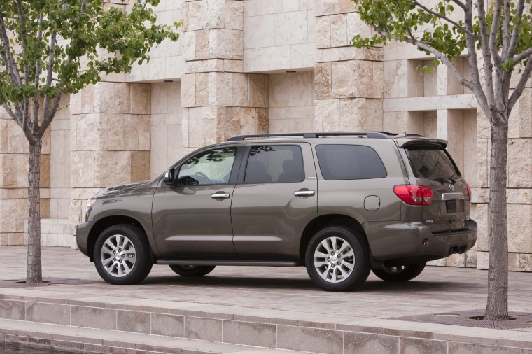 2016 Toyota Sequoia Picture