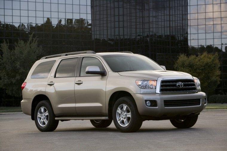 2016 Toyota Sequoia Picture