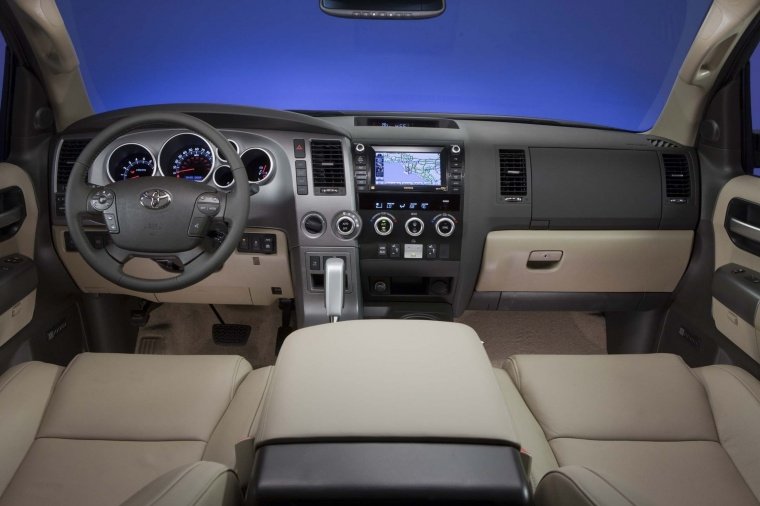 2016 Toyota Sequoia Cockpit Picture